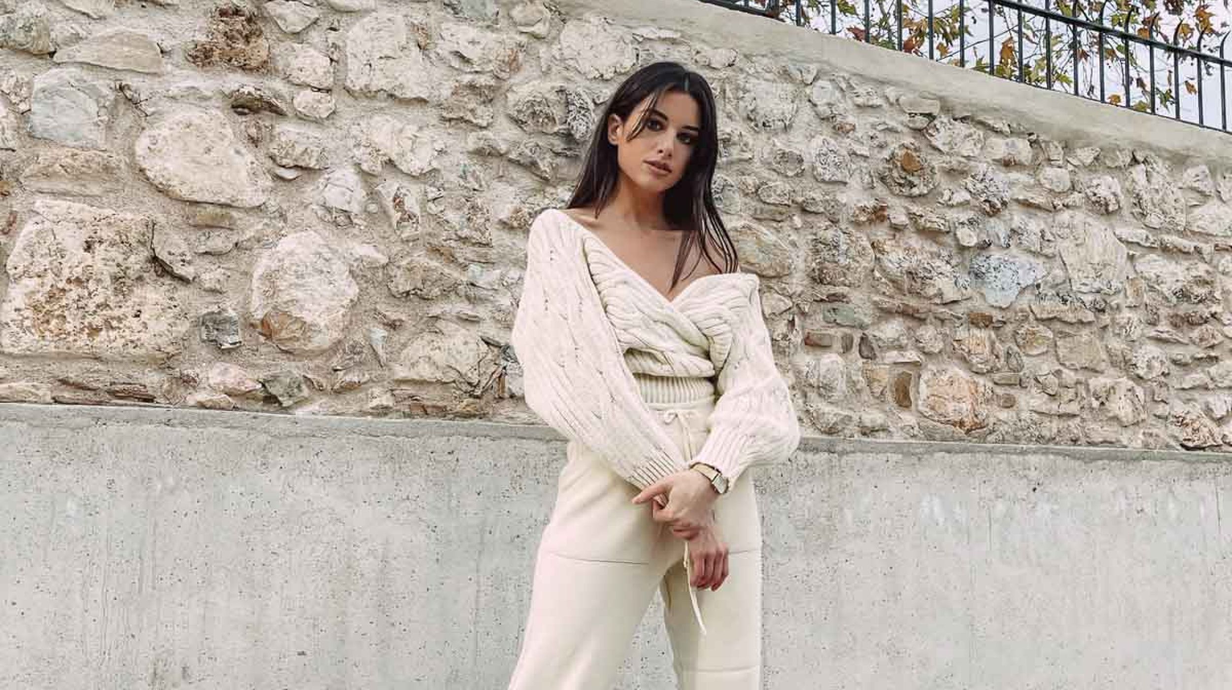 Athleisure: Πως Να Φορέσετε Ένα Activewear Εκτός Γυμναστηρίου 819 Ekrou Spuridoula 1A