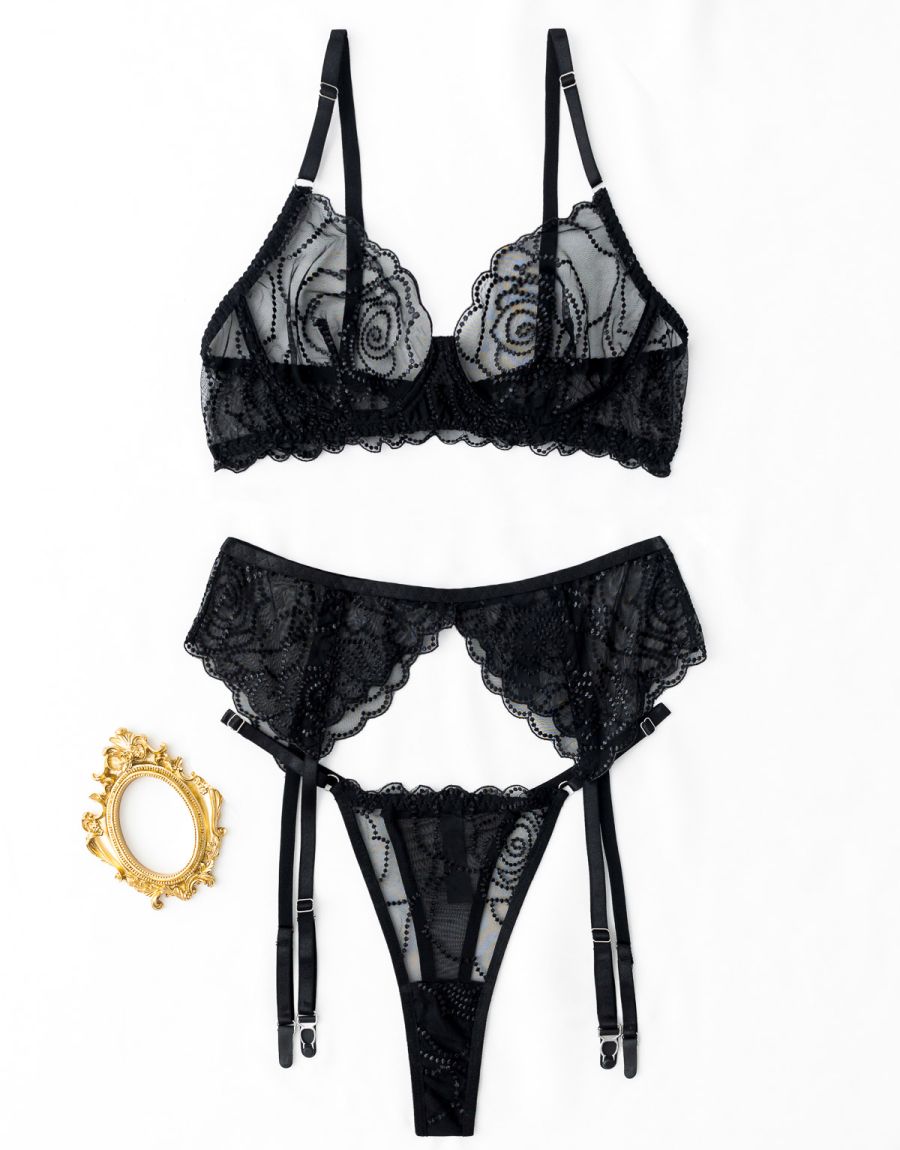 Σατέν Σετ Εσωρούχων Με Ζαρτιέρα Και Καλτσοδέτες Σετ Σουτιέν Διαφάνεια Με Ανάγλυφα Σχέδια, String Και Ζαρτιέρα