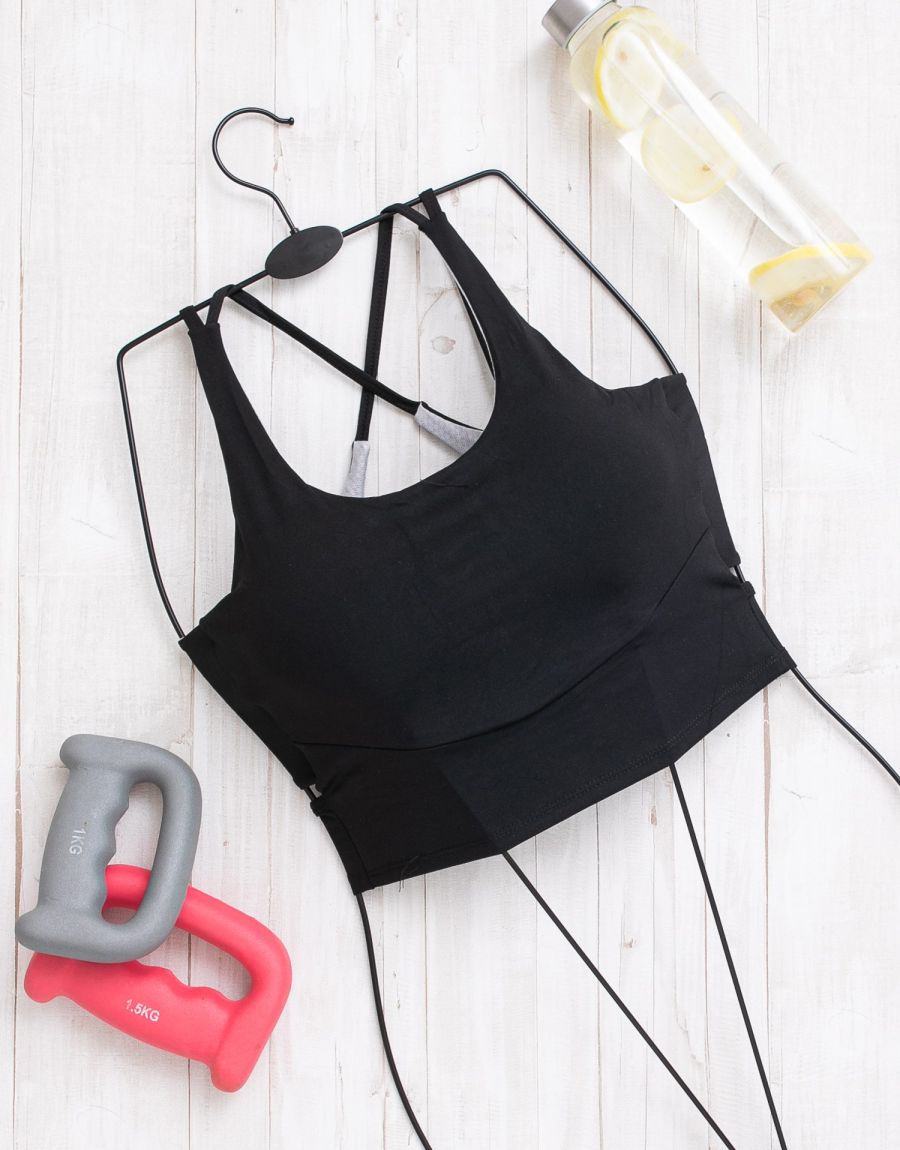 Αθλητικό Μπουστάκι Dry Fit Με Διπλές Τιράντες Στην Πλάτη Αθλητικό Μπουστάκι Dry – Fit Με Ανοίγματα Στην Πλάτη