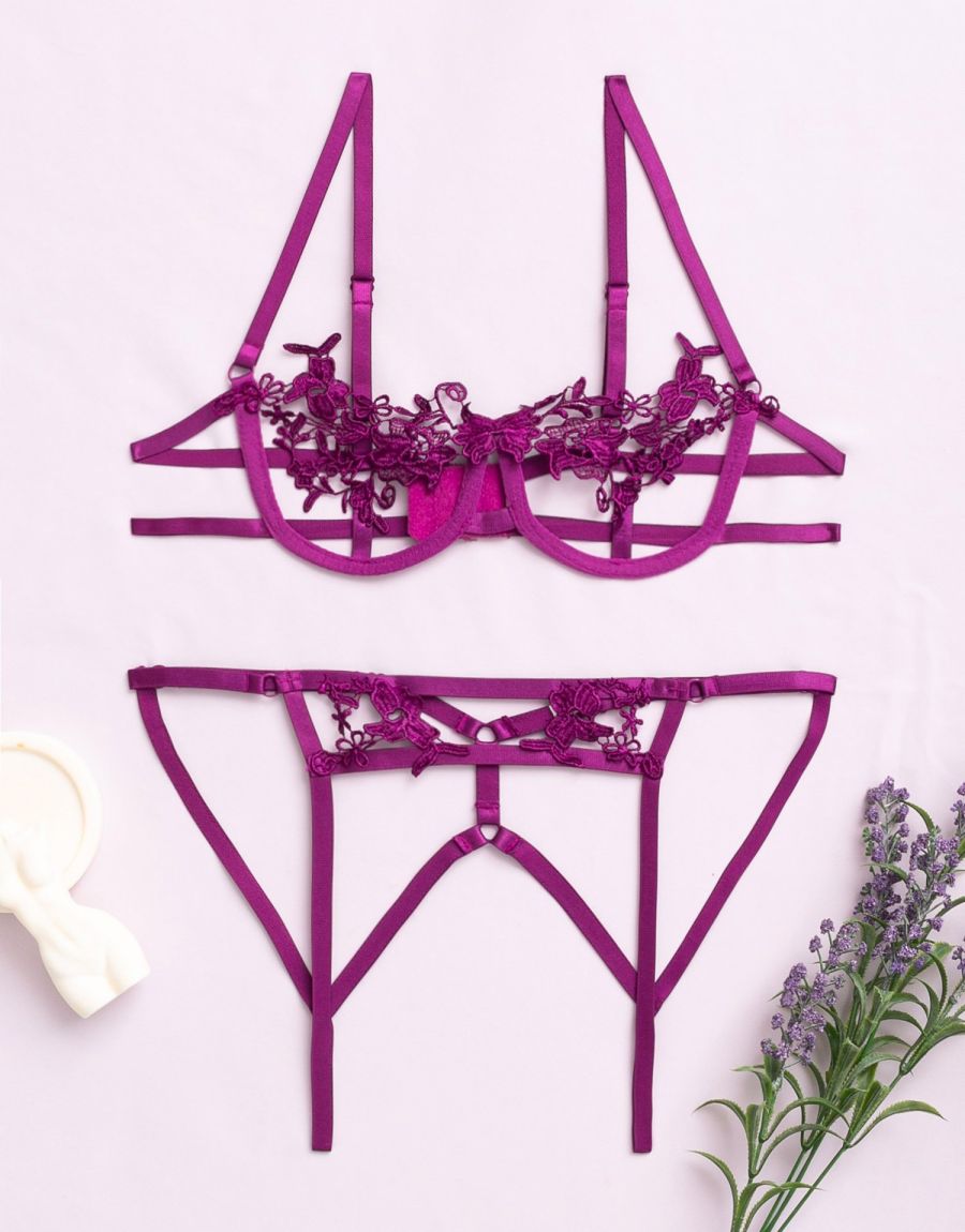 Cupless Σετ Εσωρούχων Με G-String Και Καλτσοδέτες Σετ Cupless Bra Με Ρυθμιζόμενο Bottom