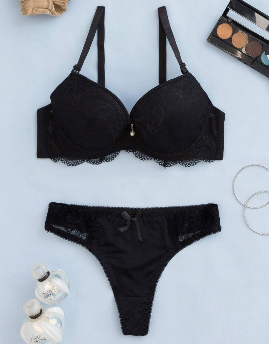 Σετ Σουτιέν Ενισχυμένο με Δαντέλα και String