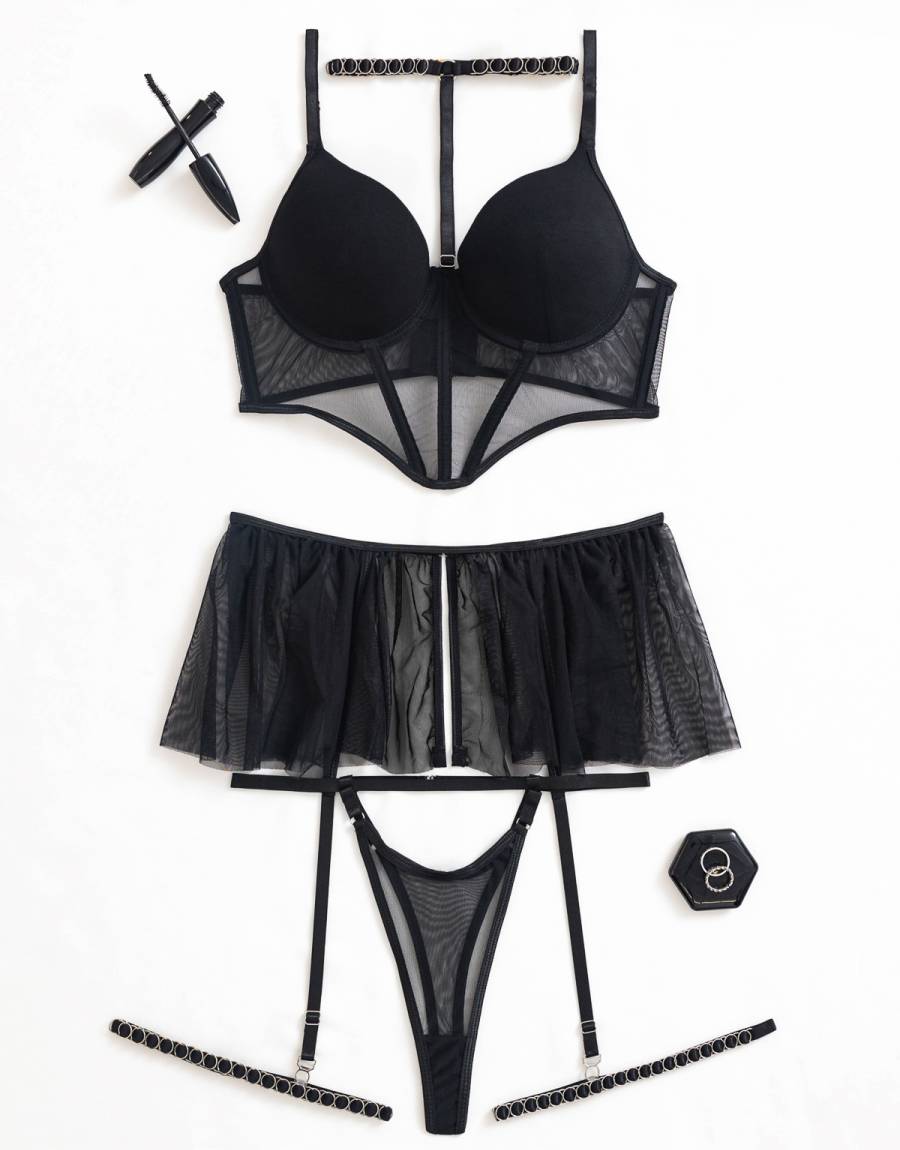 Σετ Μπούστο με Choker, String και Ζαρτιέρα με Καλτσοδέτες