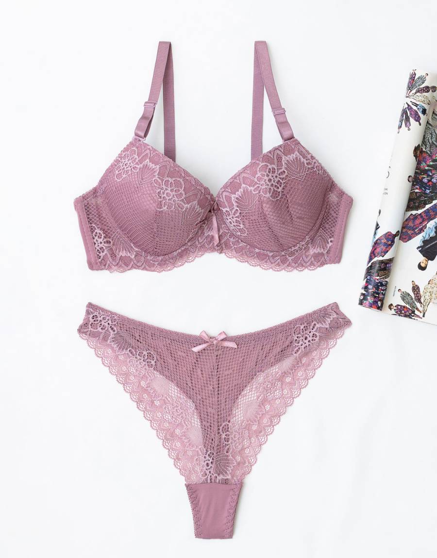 Σετ Σουτιέν Ενισχυμένο από Δαντέλα με Ψηλόμεσο String