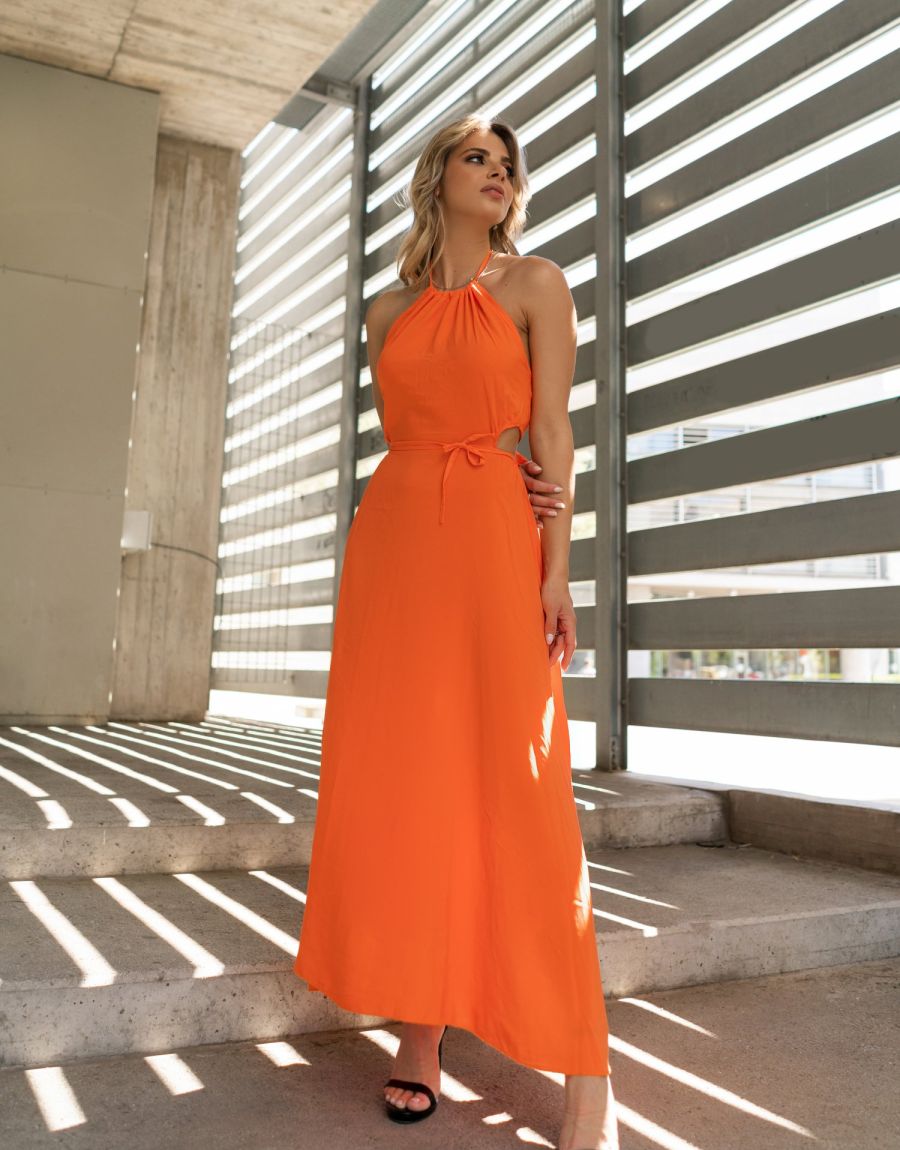 Φόρεμα Maxi Με Εντυπωσιακή Ανοιχτή Πλάτη