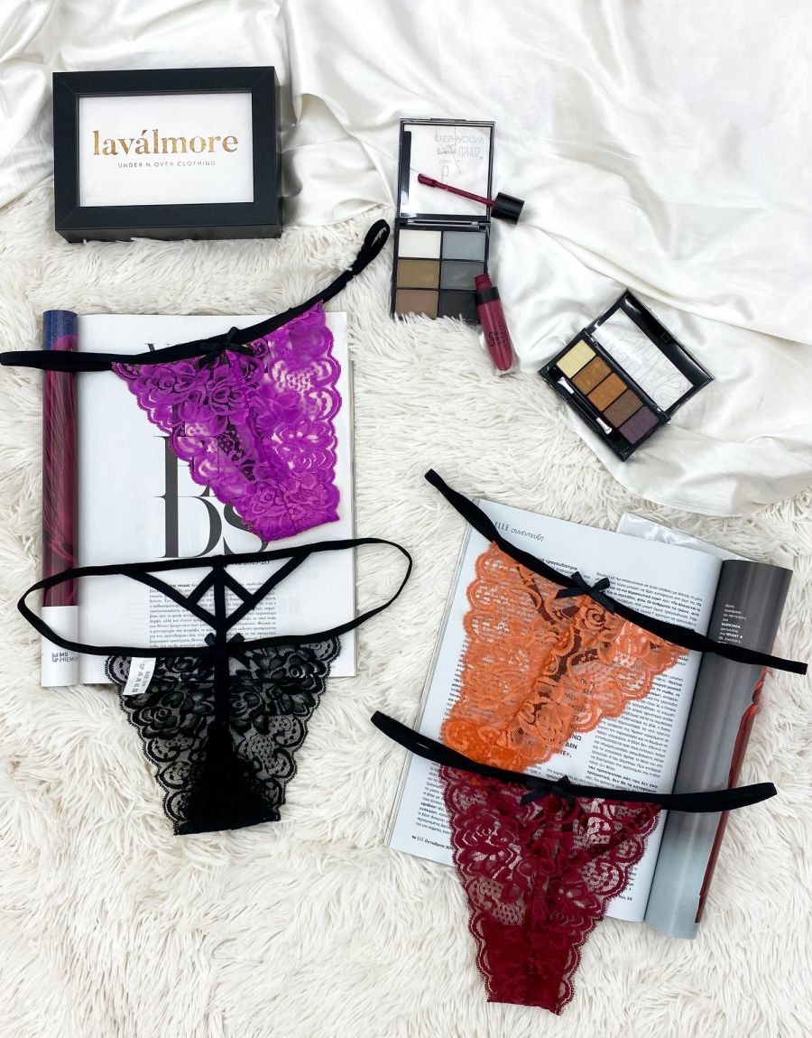 String Δαντέλα Με Κορδονάκια Λεπτομέρειες