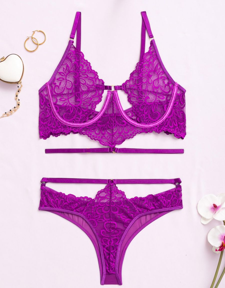 Σετ Cupless Με Τόξο Μπανέλα Και Brazil Με Εντυπωσιακά Ανοίγματα